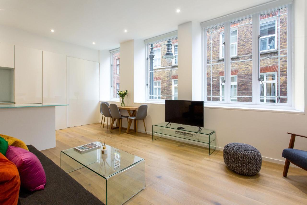 Appartamento 2 Bed 2 Bath Off Regent Street Londra
